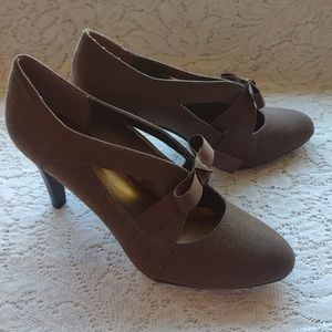 Ann Marino Heels by Bettye Mullee Sz 11